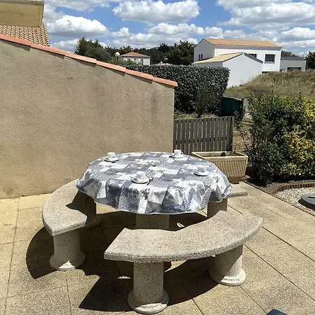 Maison 2 Pieces Avec Mezzanine Proche Mer, Piscine Chauffee Et Tennis - - Fr-1-224a-68 Ferienhaus *